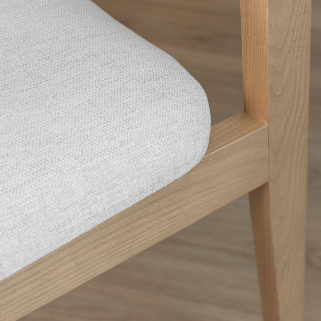 Dining chair in sand-colored fabric and light ash wood - Nora