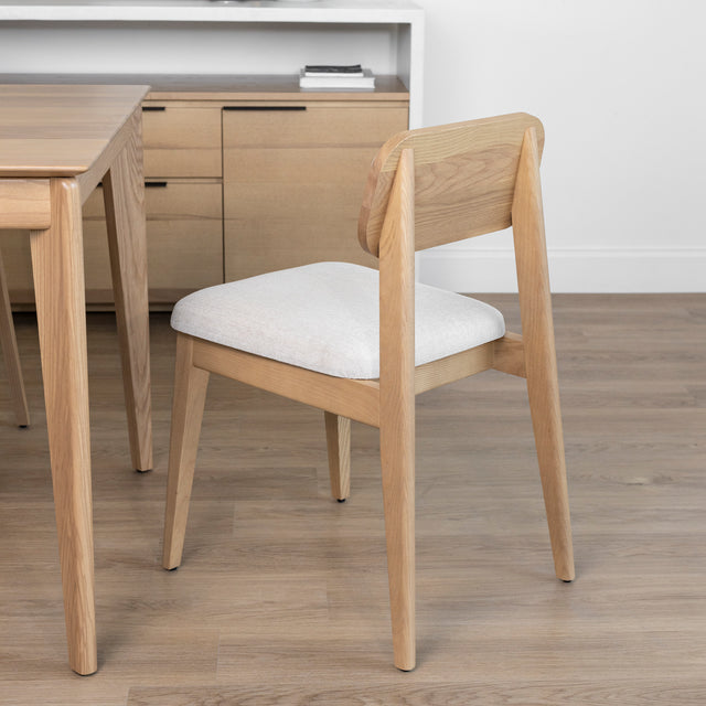 Dining chair in sand-colored fabric and light ash wood - Nora