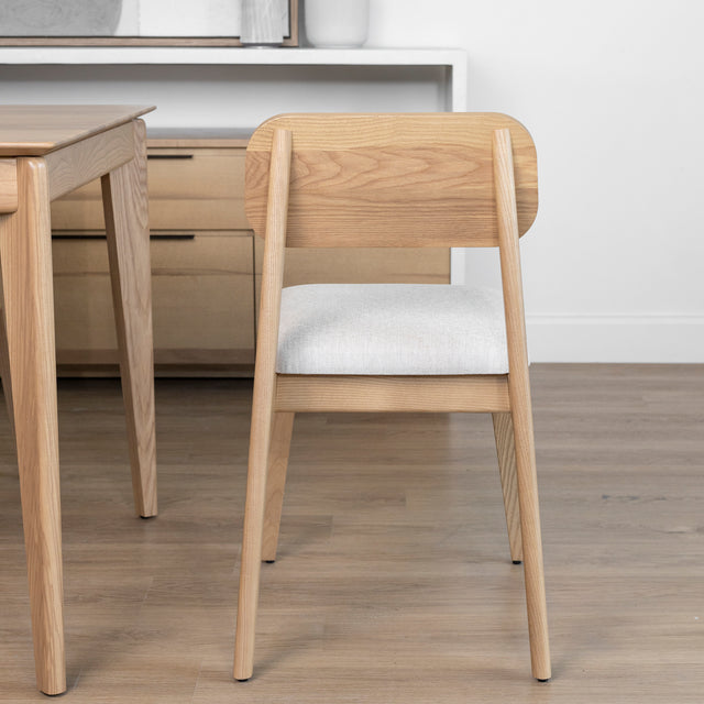 Dining chair in sand-colored fabric and light ash wood - Nora