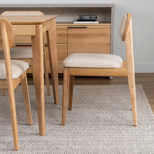 Chaise de cuisine en tissu sablon et merisier naturel - Nora