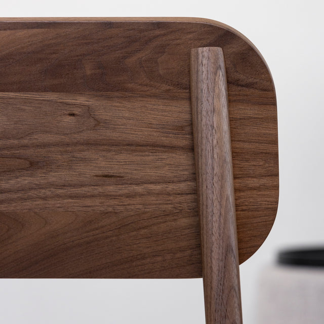 Vegan leather dining chair in taupe and natural walnut - Nora