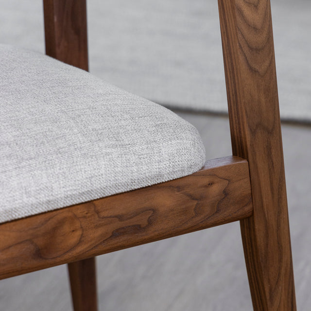 Chaise de cuisine en tissu géode et noyer naturel - Nora