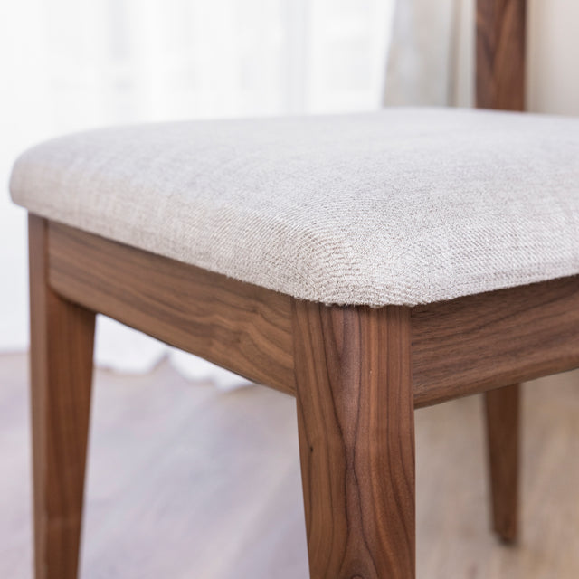 Chaise de cuisine en tissu géode et noyer naturel - Nora