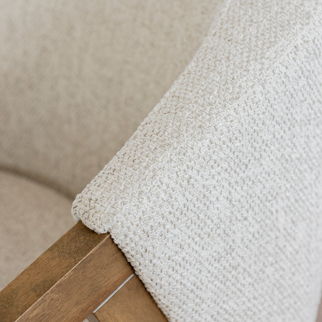 Chaise de cuisine en tissu boucle d'or et merisier pacane - Maurice