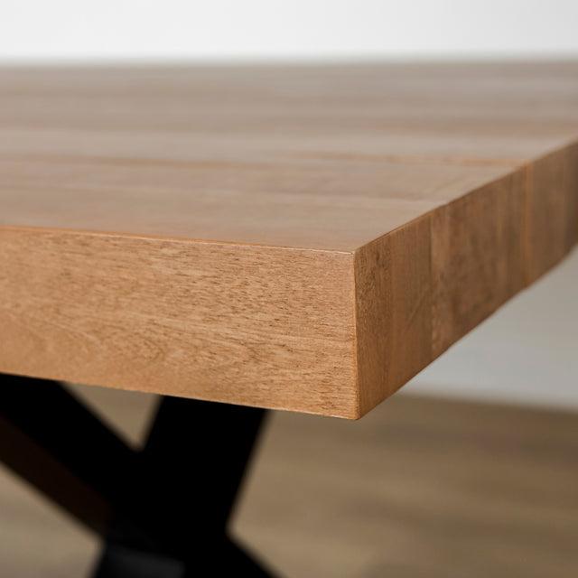 Table de cuisine LAVIOLETTE 2,5" d'épaisseur, 37" x 92", en merisier ambré foncé avec pattes Chloé en acier