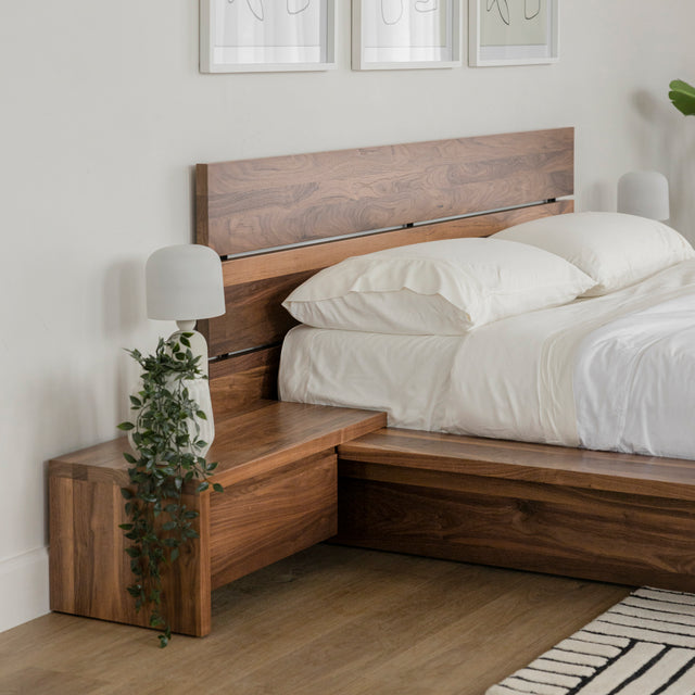 Lit Esterel en noyer naturel | Elegant Esterel bed in natural walnut.