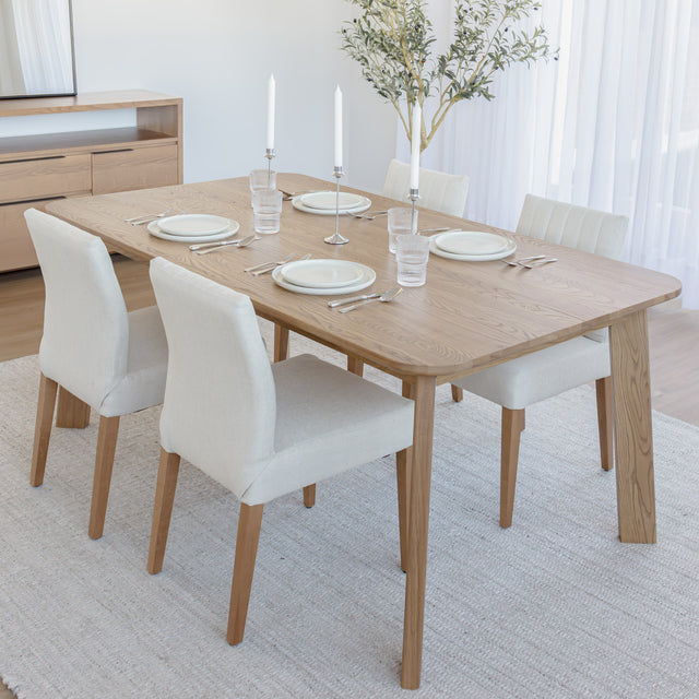 Wooden dining table - Montcalm