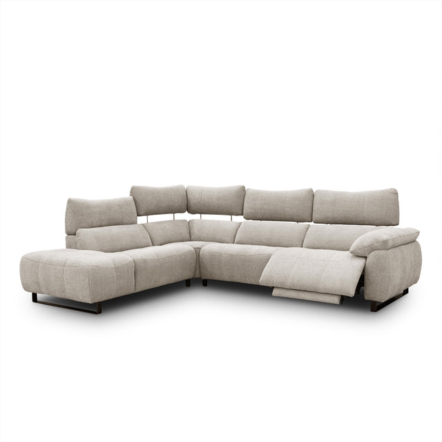 sofa modulaire en tissu sable fin, inclinable, au design contemporain sur fond blanc.