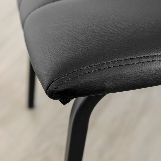 Ensemble de 2 chaises de cuisine en cuir végane noir - Mcgill