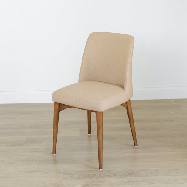 Chaise de cuisine en cuir végane tan - Odile