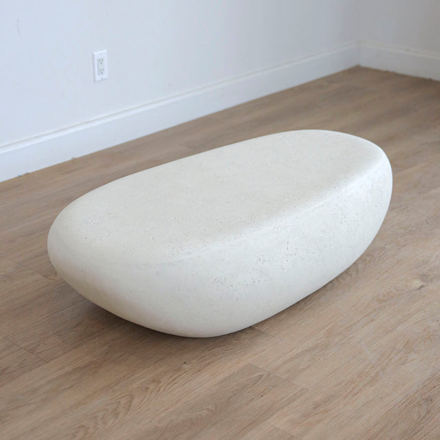 Table de salon Robson en roche volcanique