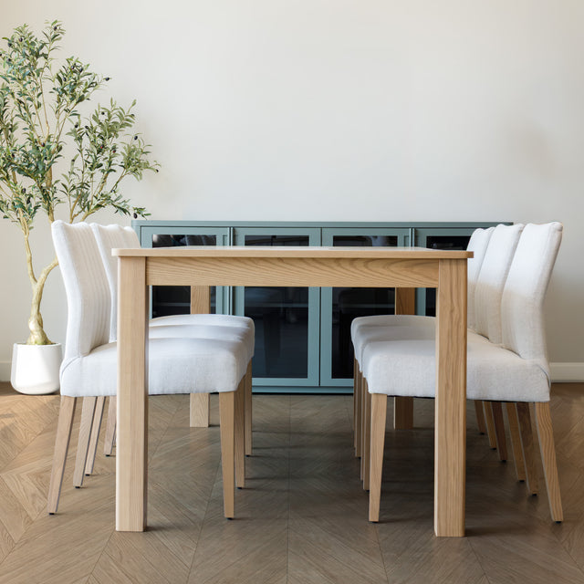 Extendable table in light ash - St-Louis