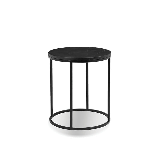 Table dappoint ronde noir effet marbre avec structure fine en metal noir moderne.