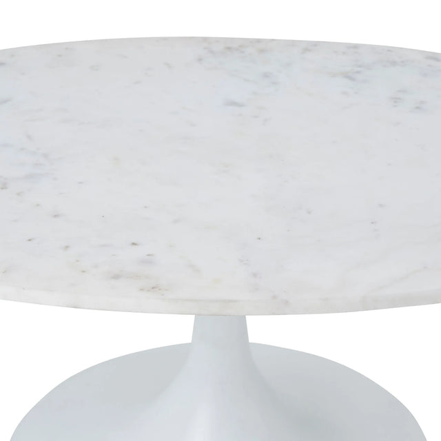 table basse ronde avec plateau en marbre blanc et pied central tulipe blanc.