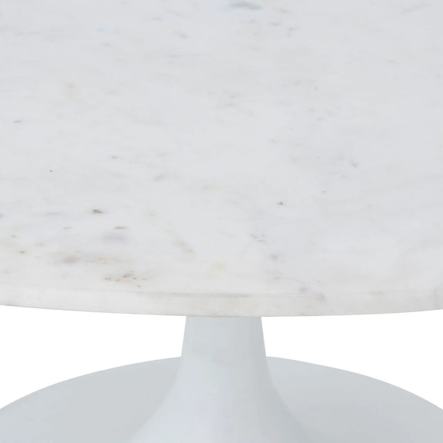 table basse ronde avec plateau en marbre blanc et pied central tulipe blanc.