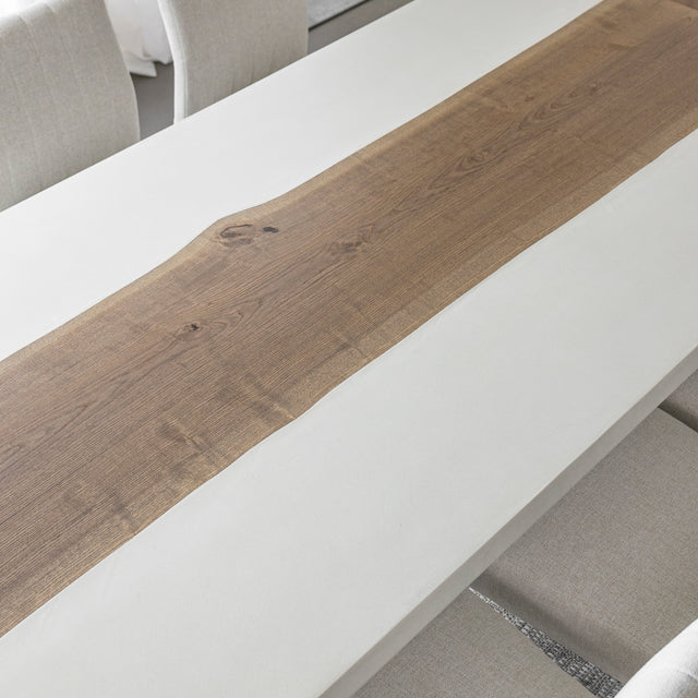 plateau de table rectangulaire en bois naturel et resine blanche au design contemporain et finition lisse.
