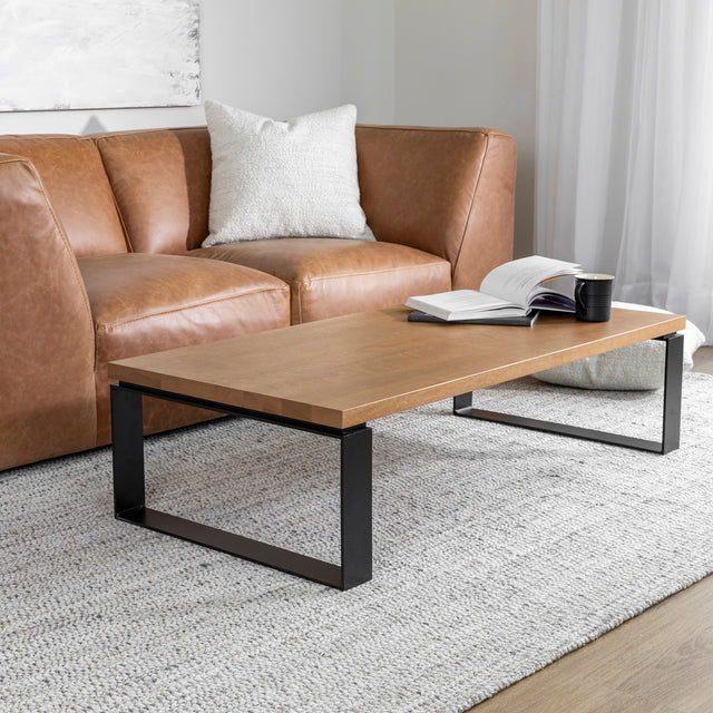 Table basse en merisier ambre