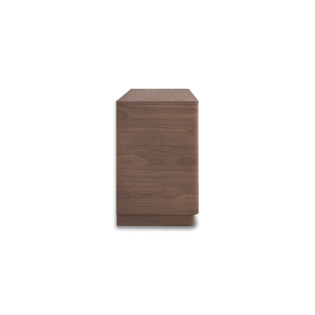 Commode en bois noyer au design contemporain.