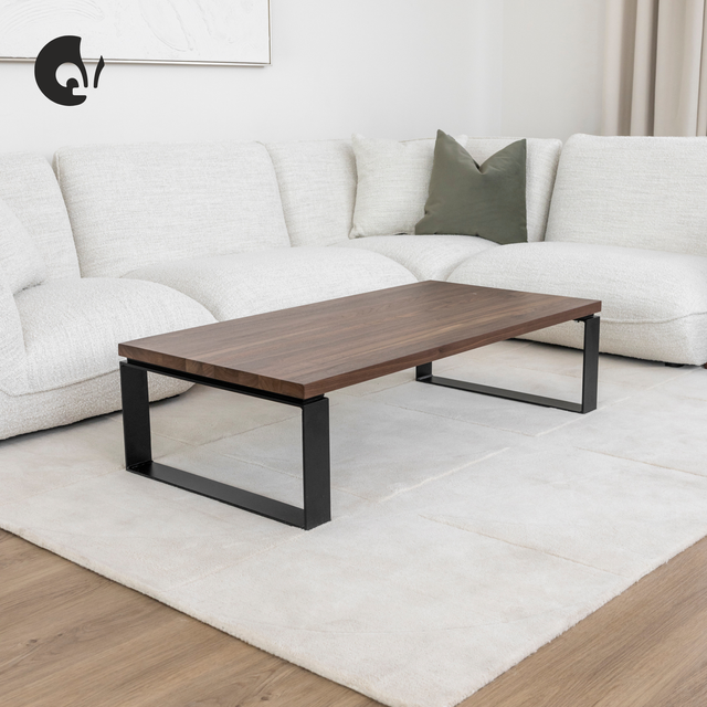 Table de salon en noyer naturel - Raphaëlle