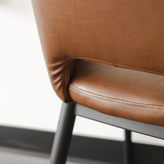 Chaise de cuisine en cuir végane cognac - Madison