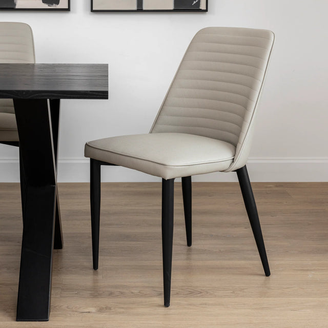 chaise de salle à manger taupe