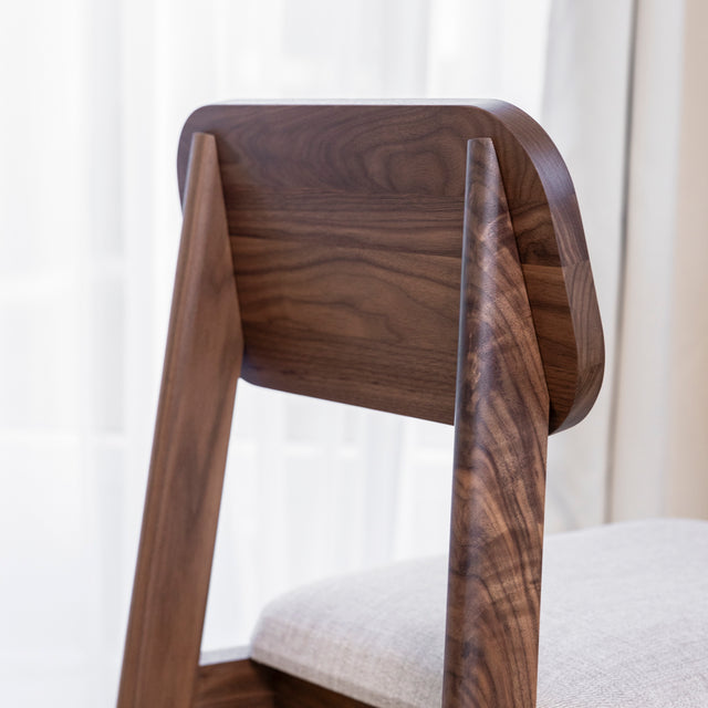 Nora chair