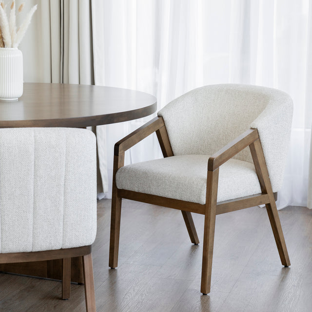 Chaise de cuisine en tissu boucle d'or et merisier pacane - Maurice