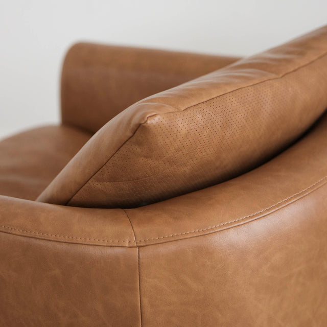 Fauteuil WALTER en cuir végane cognac