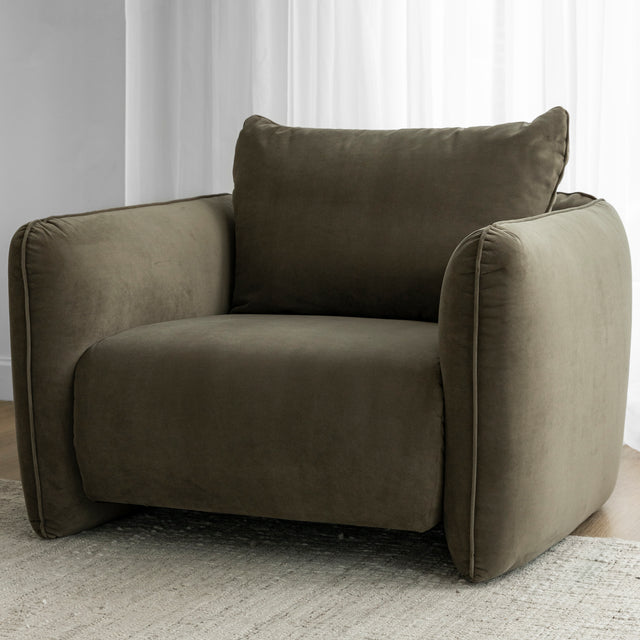 Alfred armchair