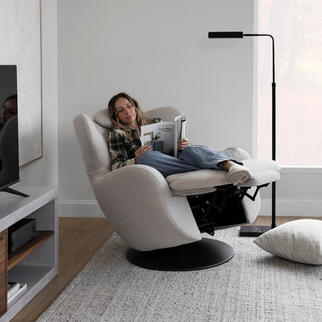 Winston Armchair with Zero Gravity Technology