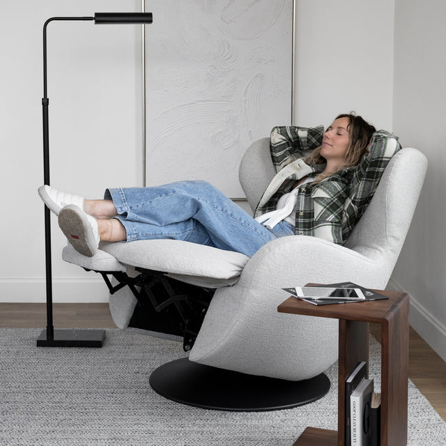 Winston Armchair with Zero Gravity Technology