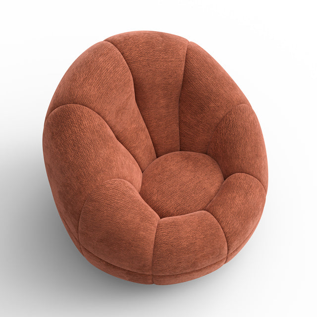 Fauteuil design arrondi terracotta en tissu, sur fond neutre.