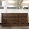 Commode double en bois brun foncé à 6 tiroirs au design contemporain pour chambre à coucher.