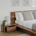 Lit Esterel en noyer naturel | Esterel bed in natural walnut.