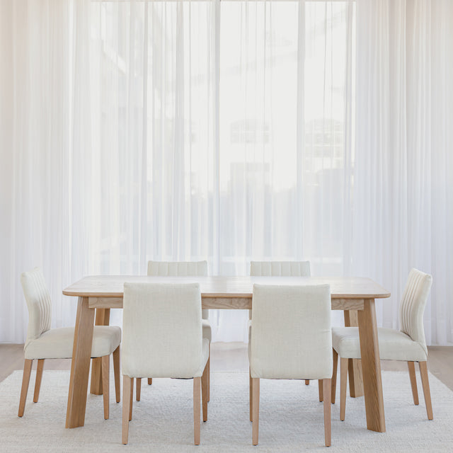 Wooden dining table - Montcalm