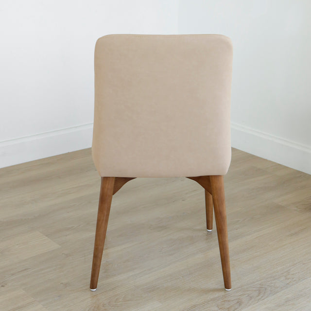 Chaise de cuisine en cuir végane tan - Odile