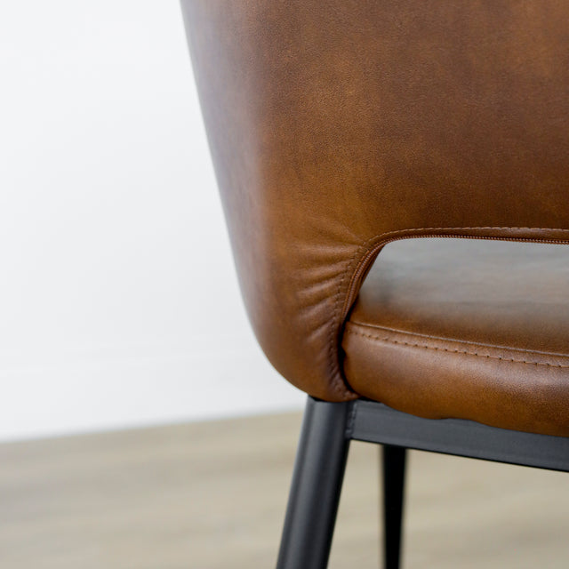 Chaise de cuisine en cuir végane cognac - Madison