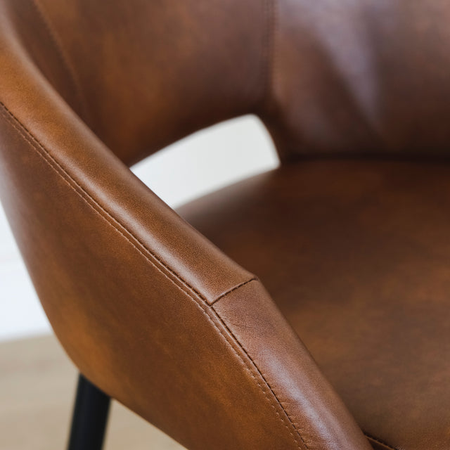 Chaise de salle à manger en cuir végane cognac - Madison