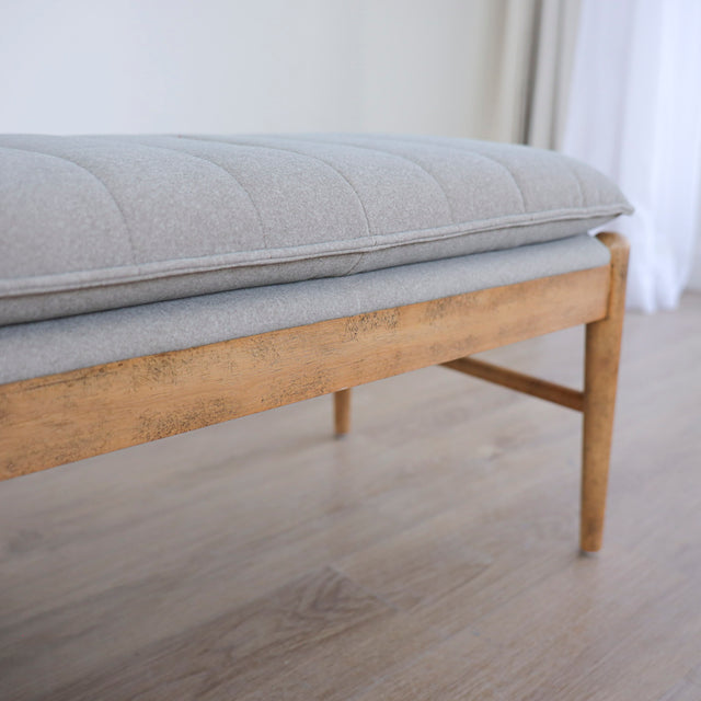 Banc Savannah en tissu sable feutré