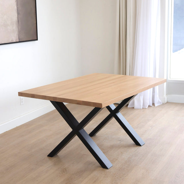 Table Beauchamp en merisier blond