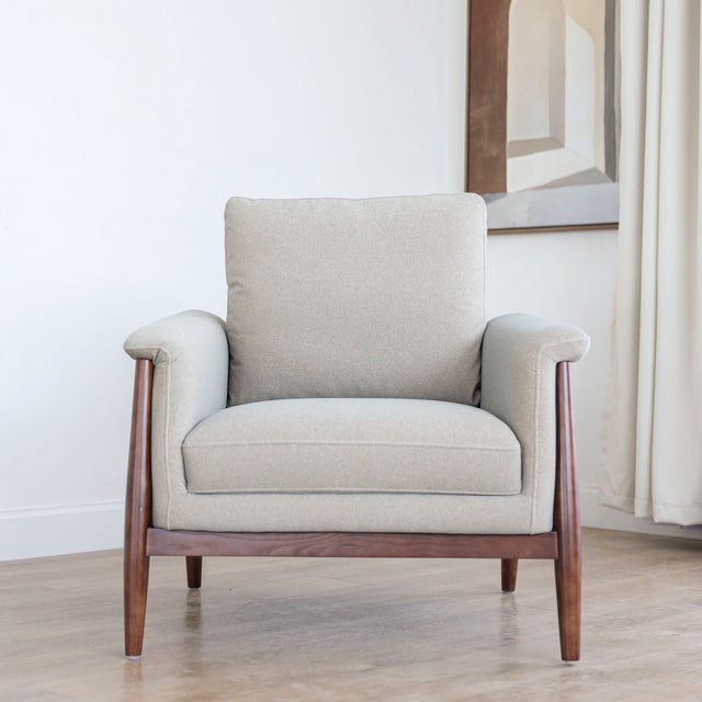 Fauteuil Arnold en tissu sable feutré