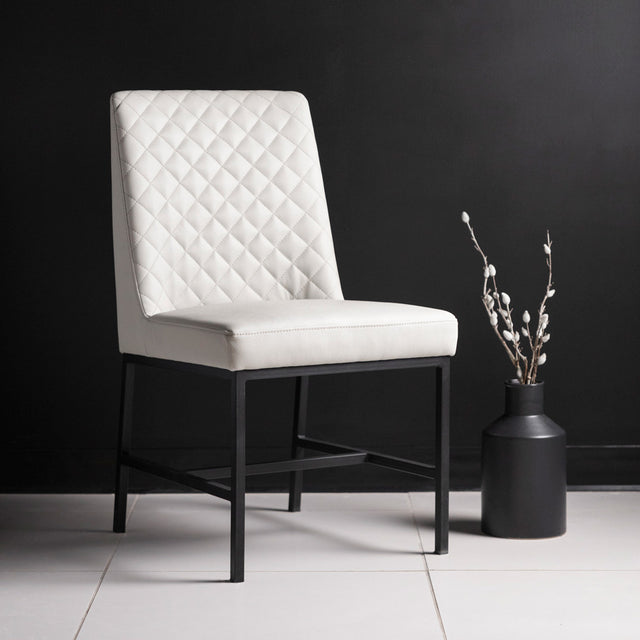 Chaise de cuisine en cuir végane crème - Marvin